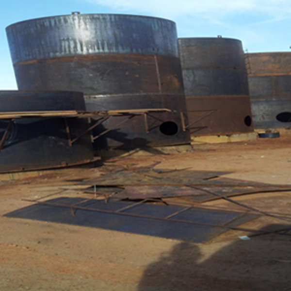 Construction de citernes à la mine d’ITY