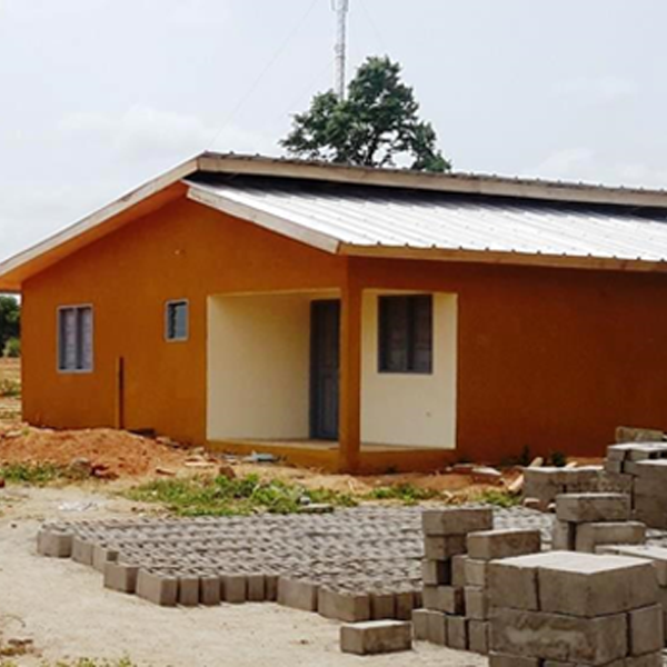Construction de logements sociaux à Niédiékaha